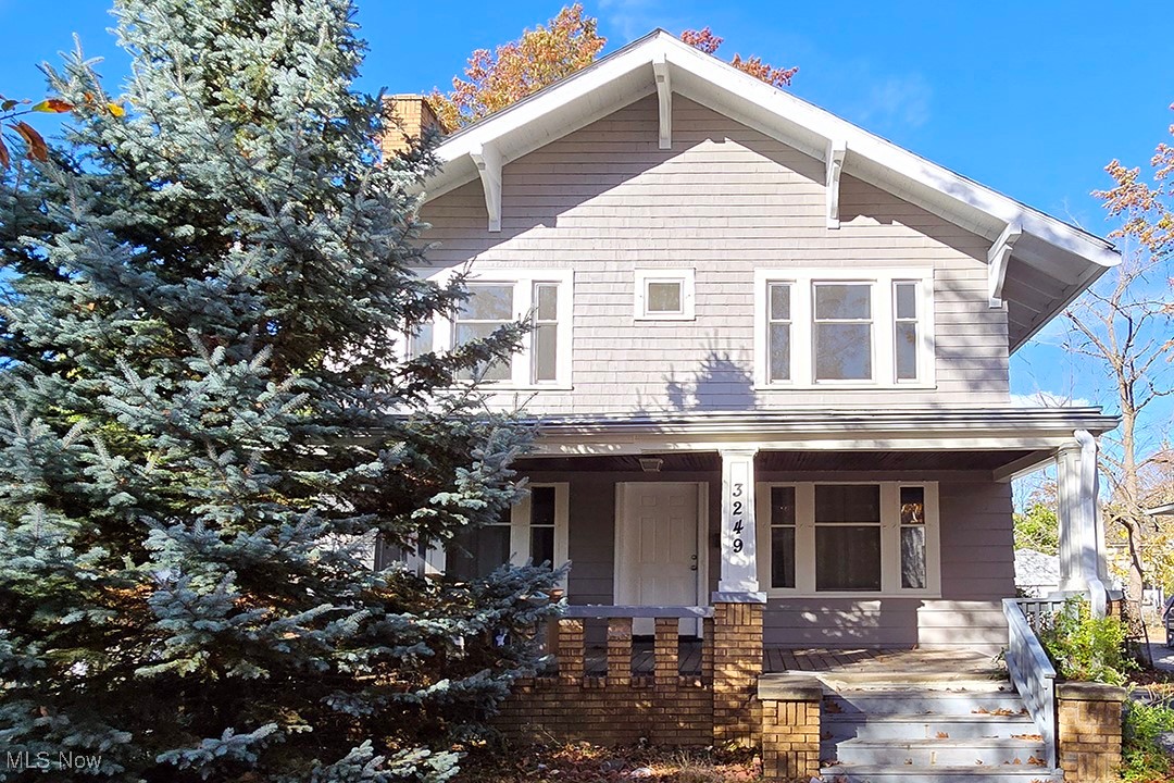 3249 Altamont Road Cleveland, OH 44118 - Photo 1 of 17 Gallery Image 1