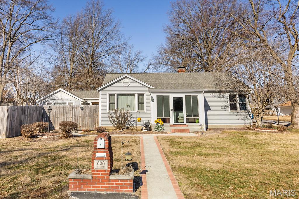 808 East Birch Street New Baden, IL 62265 - Photo 1 of 25