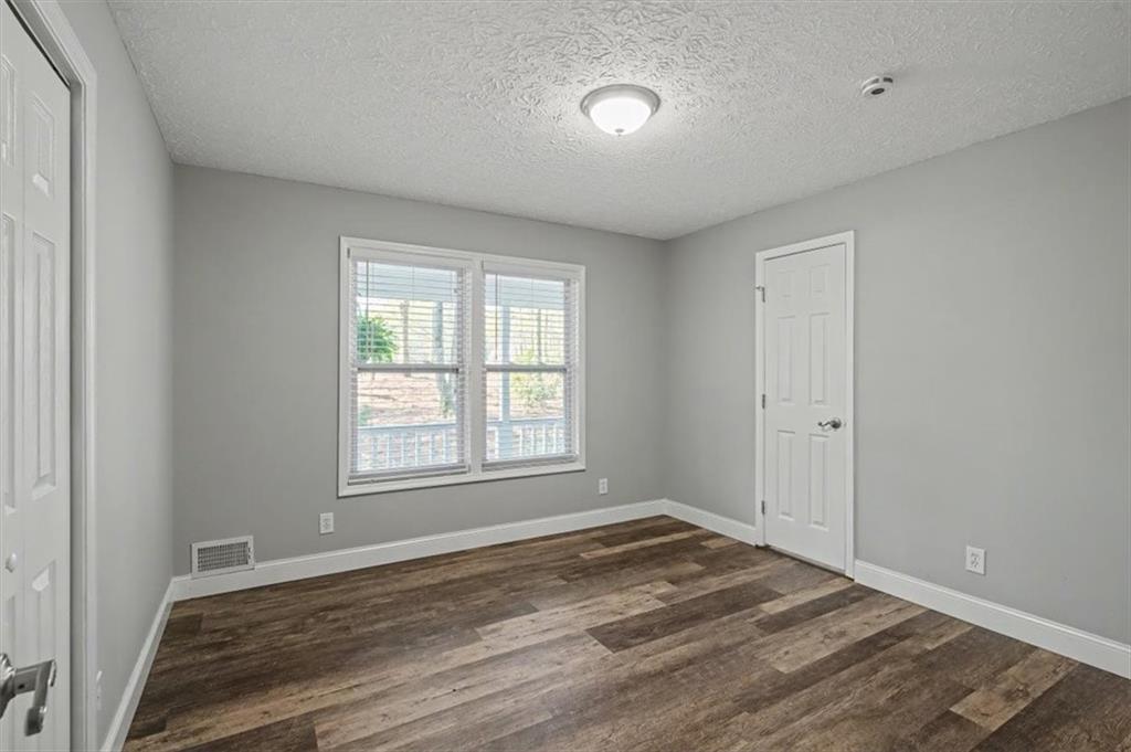 537 Toonigh Road Woodstock, GA 30188 - Photo 32 of 53