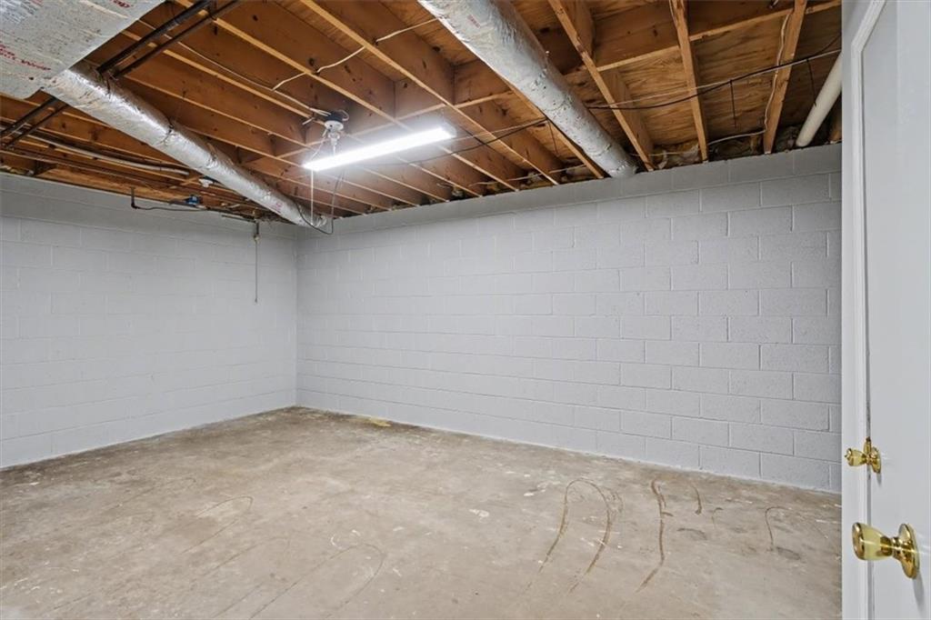 537 Toonigh Road Woodstock, GA 30188 - Photo 35 of 53