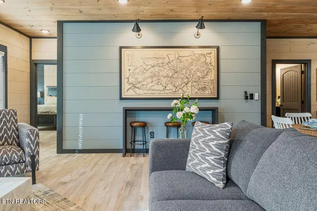 $1,949,900 | 309 Rambling Crk Way, Unit LOT123R, Sevierville, TN 37862