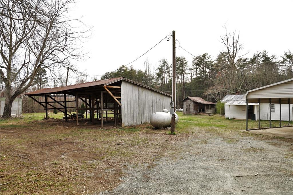 488 Baynes Road Burlington, NC 27217 - Photo 17 of 21 Gallery Image 17