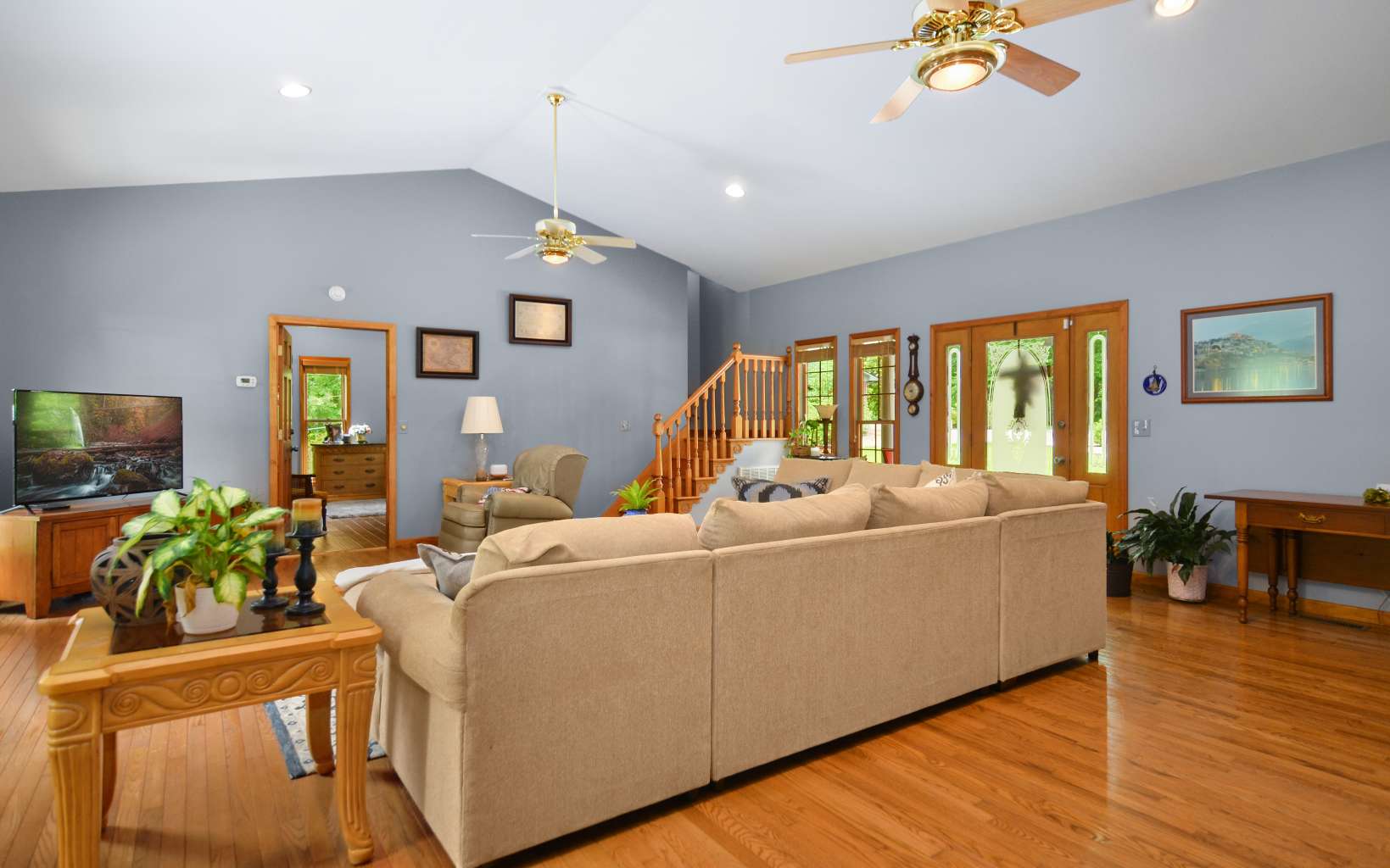 2850 Appalachian Highway Blue Ridge, GA 30513 - Photo 7 of 30 a living room with furniture and a flat screen tv