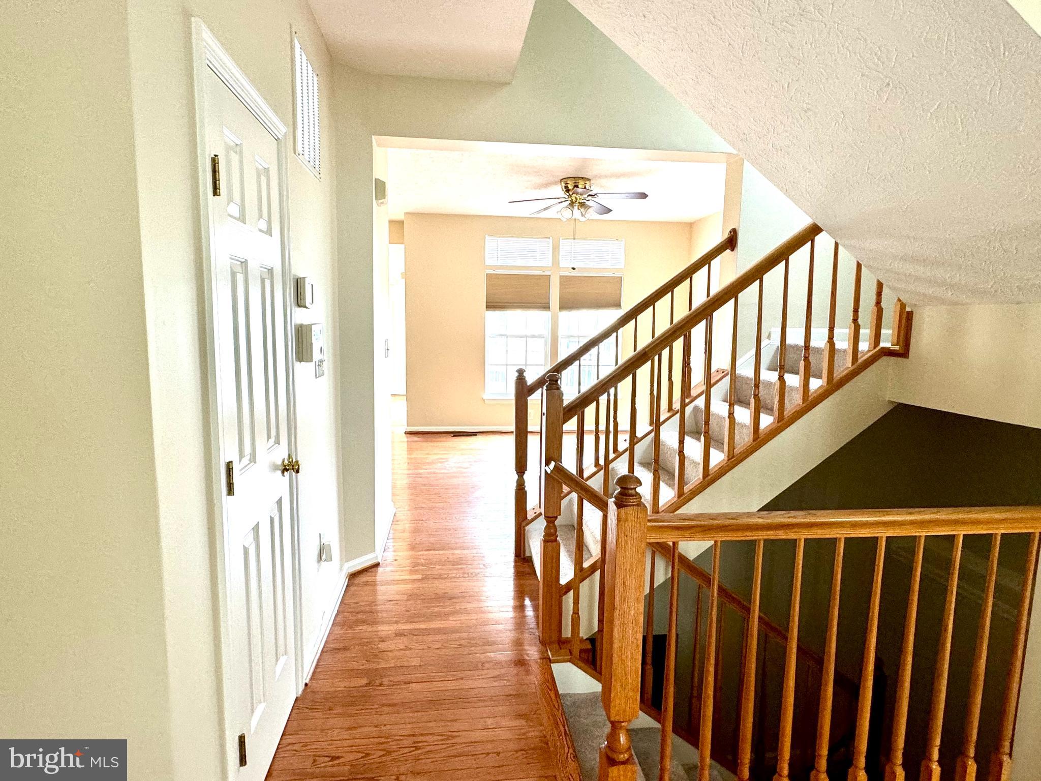 2429 Knapps Way Odenton, MD 21113 - Photo 5 of 27 Interior