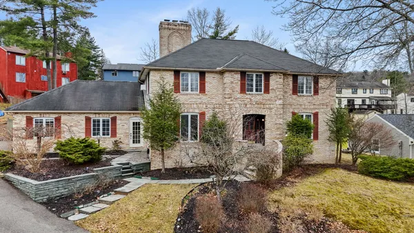 $599,900 | 2632 Pinebluff Drive, Vestal, NY 13850