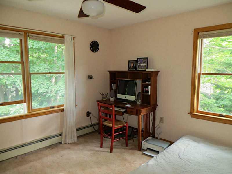15 Silver Ridge Road Bangor, ME 04401 - Photo 32 of 32 Studio/Study/Office. The 3rd of the...