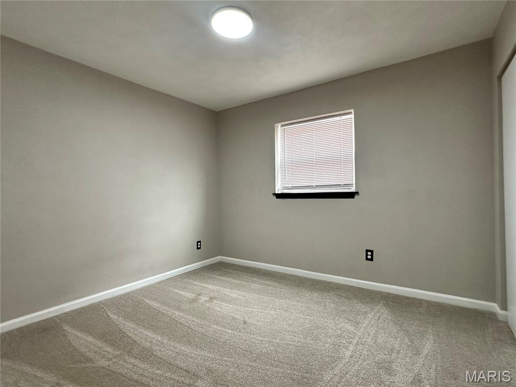 6714 Colony Acres Drive St. Louis, MO 63123 - Photo 6 of 8