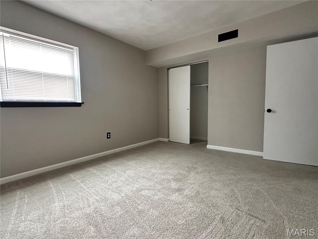 6714 Colony Acres Drive St. Louis, MO 63123 - Photo 7 of 8