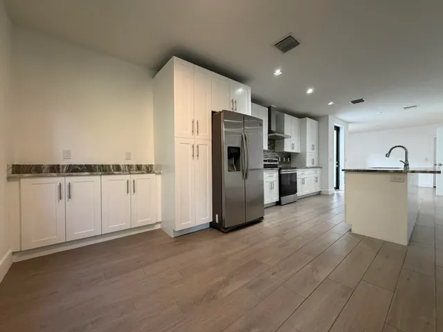 $3,500 | 329 Bella Sol Way, West Palm Beach, FL 33406