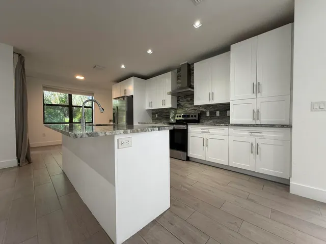 $3,500 | 329 Bella Sol Way, West Palm Beach, FL 33406