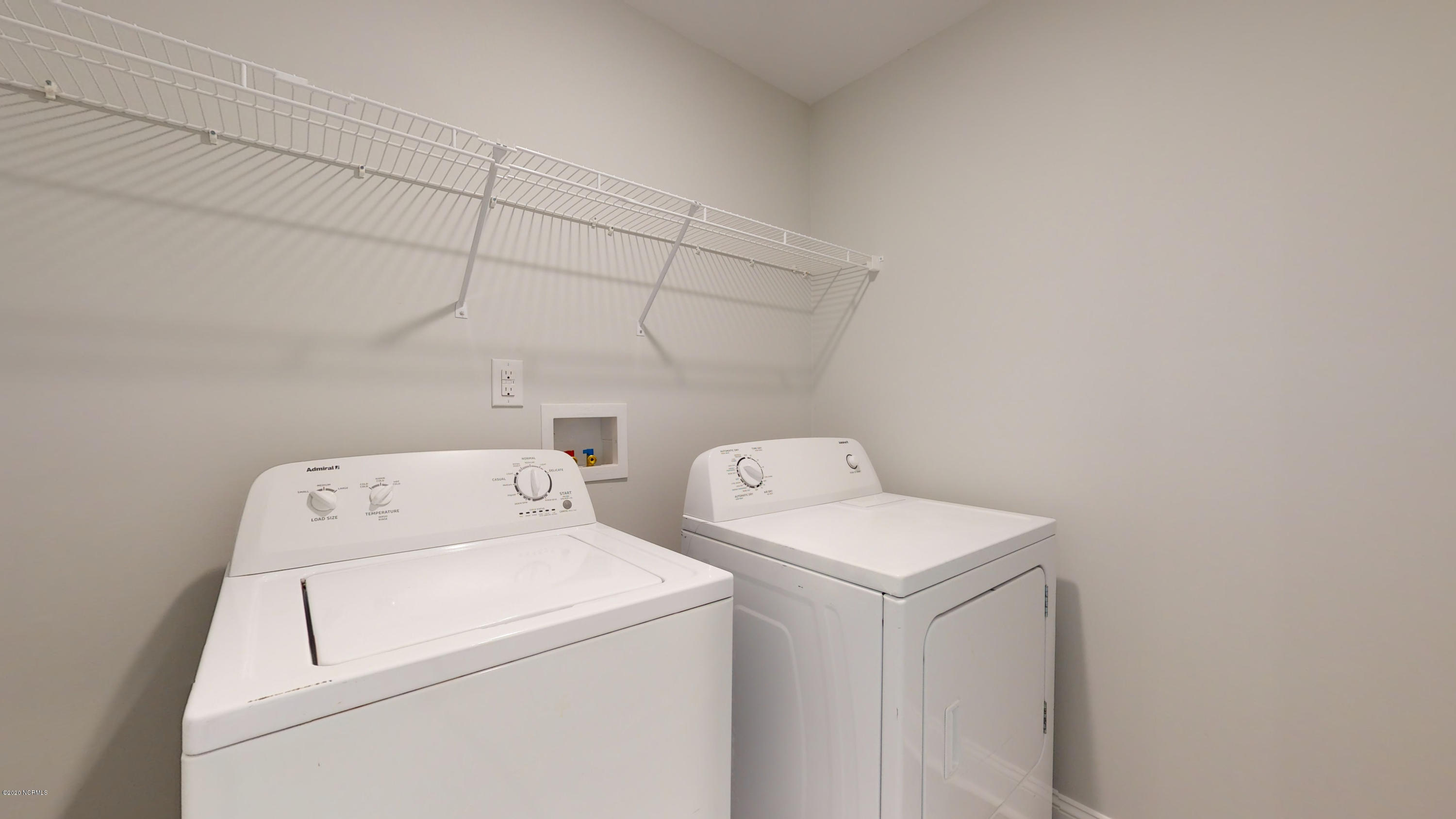 352 Straits Road Beaufort, NC 28516 - Photo 11 of 58 352 Straits Rd-44