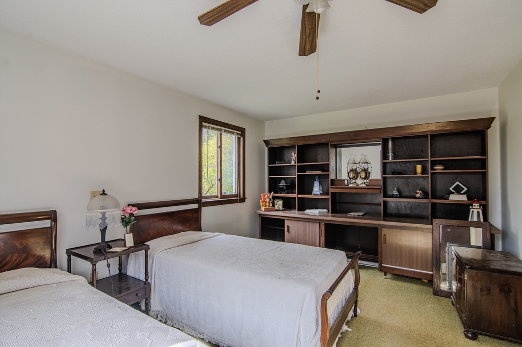 1063 Lebanon Hill Road Southbridge, MA 01550 - Photo 11 of 28