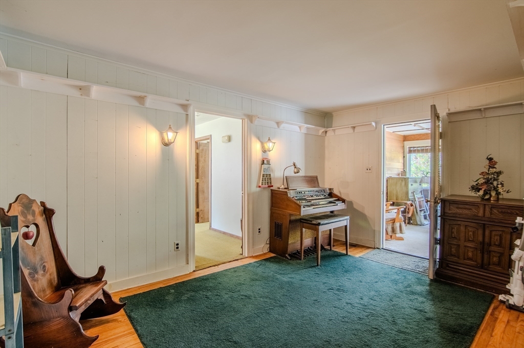 1063 Lebanon Hill Road Southbridge, MA 01550 - Photo 13 of 28