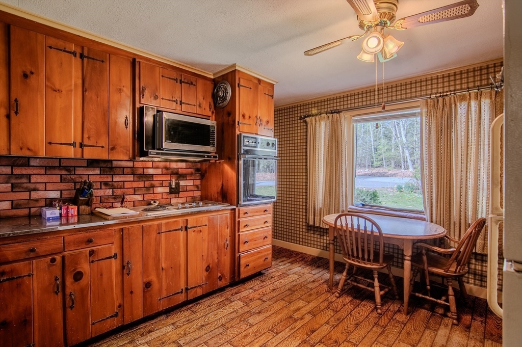 1063 Lebanon Hill Road Southbridge, MA 01550 - Photo 22 of 28