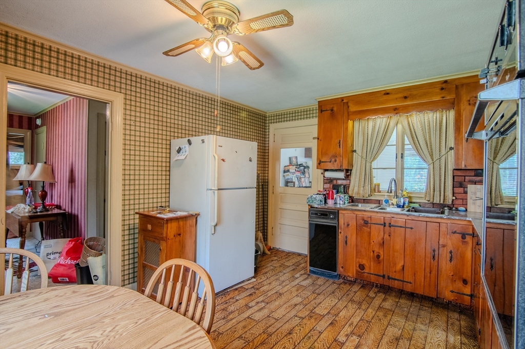 1063 Lebanon Hill Road Southbridge, MA 01550 - Photo 23 of 28