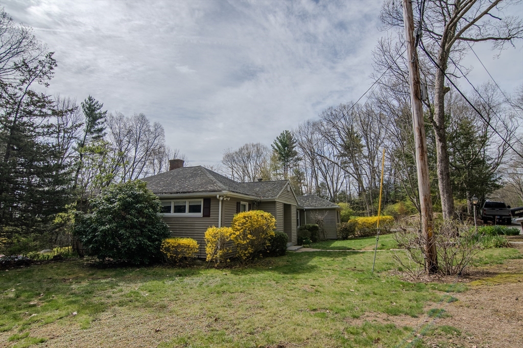 1063 Lebanon Hill Road Southbridge, MA 01550 - Photo 24 of 28