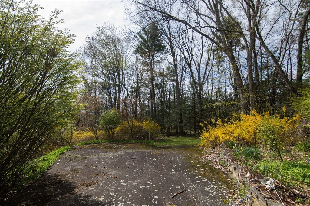 1063 Lebanon Hill Road Southbridge, MA 01550 - Photo 25 of 28