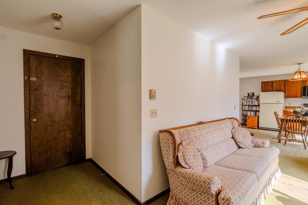 1063 Lebanon Hill Road Southbridge, MA 01550 - Photo 7 of 28