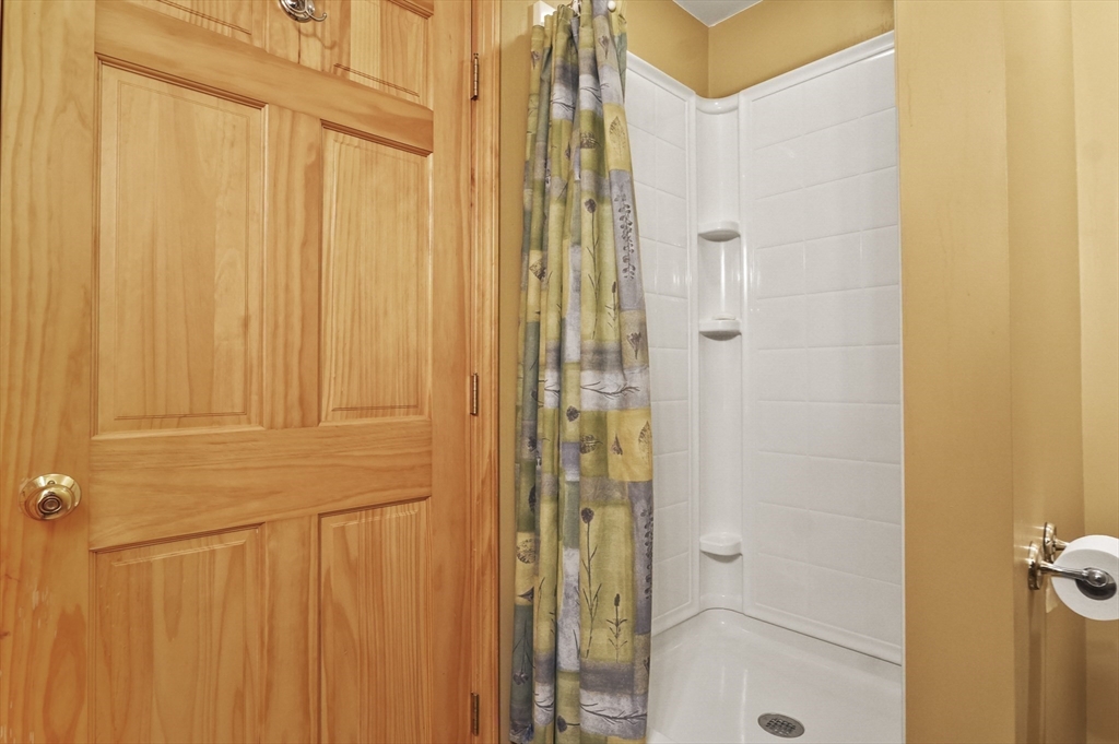 15 Whitewood Circle Amesbury, MA 01913 - Photo 31 of 40