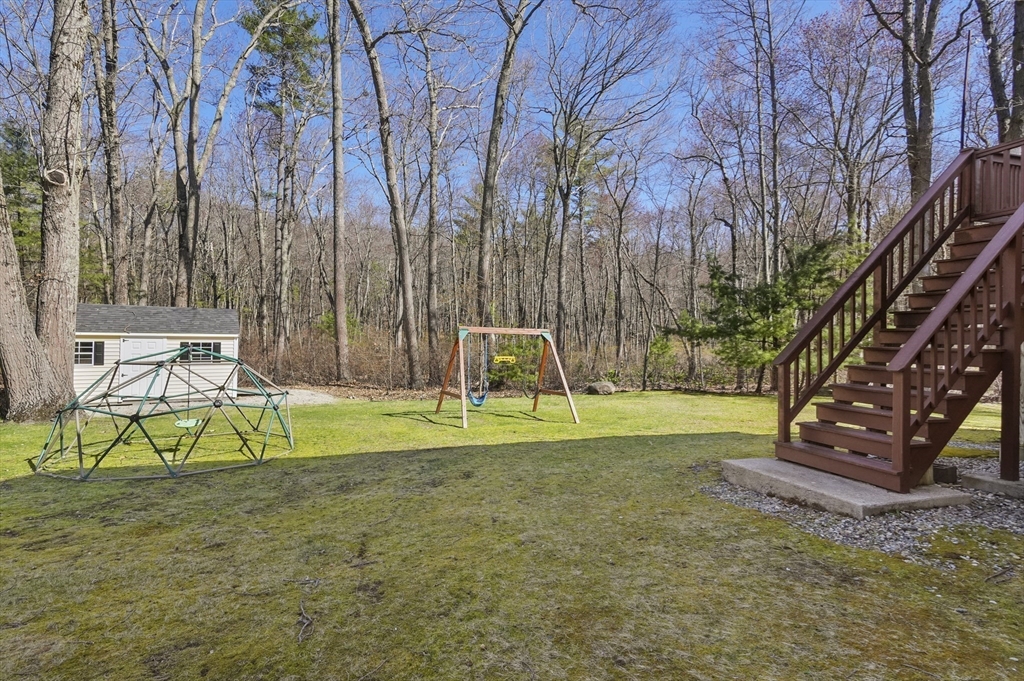 15 Whitewood Circle Amesbury, MA 01913 - Photo 36 of 40