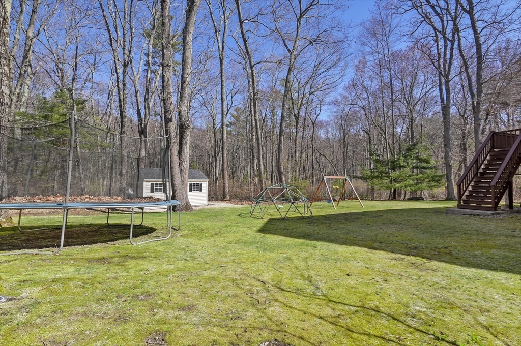 15 Whitewood Circle Amesbury, MA 01913 - Photo 37 of 40