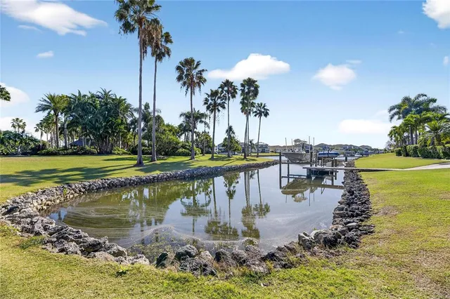 $990,000 | 5517 Merritt Island Drive, Apollo Beach, FL 33572