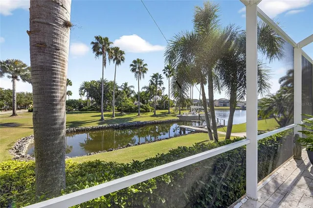 $990,000 | 5517 Merritt Island Drive, Apollo Beach, FL 33572