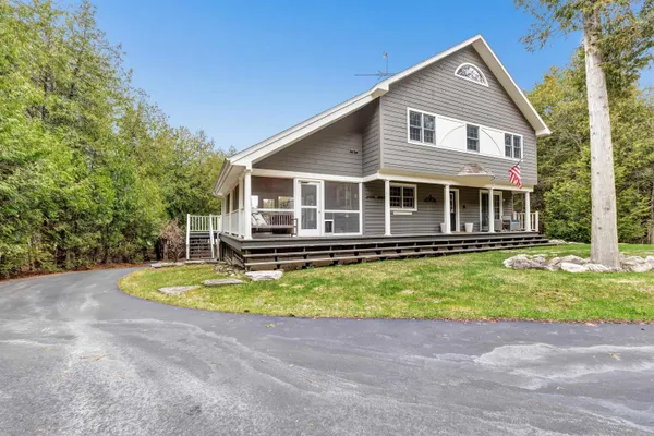 $1,079,000 | 5012 Bay Shore Drive, Sturgeon Bay, WI 54235