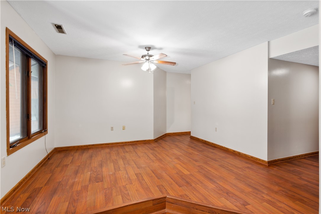 30033 Center Ridge Road, Unit F Westlake, OH 44145 - Photo 7 of 32 Gallery Image 7