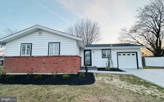 $479,900 | 21 Rolling Lane, Hamilton, NJ 08690