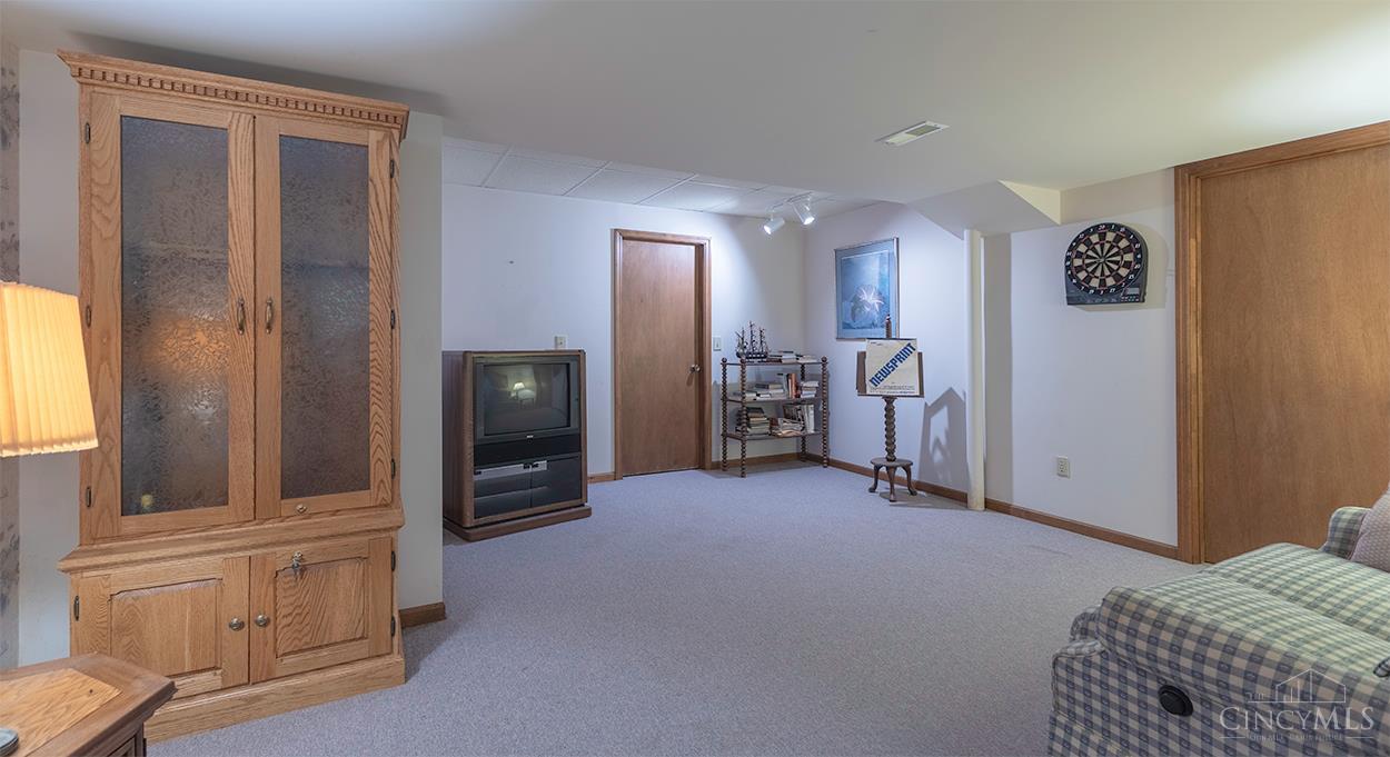 10960 Gosling Road Cincinnati, OH 45252 - Photo 24 of 37