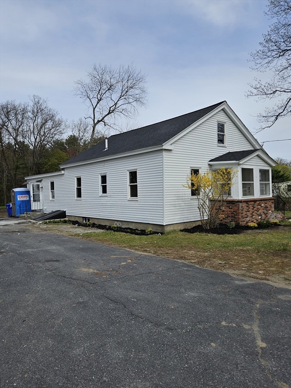 27 Catacunemaug Road Shirley, MA 01464 - Photo 13 of 13 Gallery Image 13