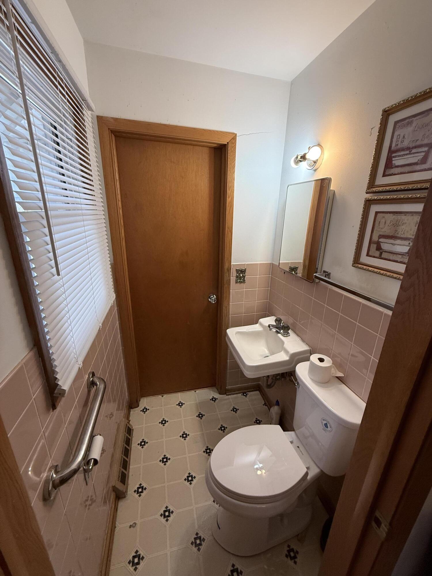 1956 Bootmaker Drive Beloit, WI 53511 - Photo 10 of 11 Half Bath