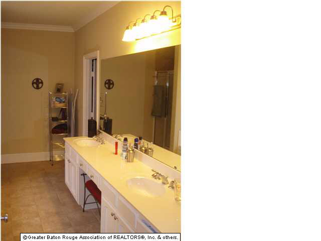 10447 Springpark Avenue Baton Rouge, LA 70810 - Photo 4 of 4