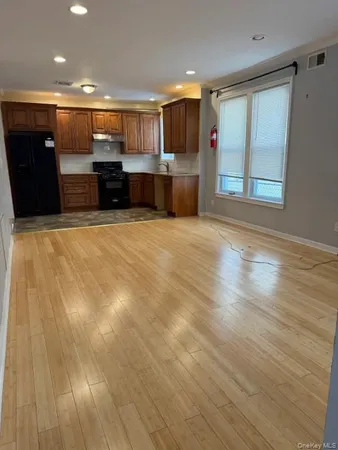 $2,700 | 145-18 Shore Avenue | Jamaica