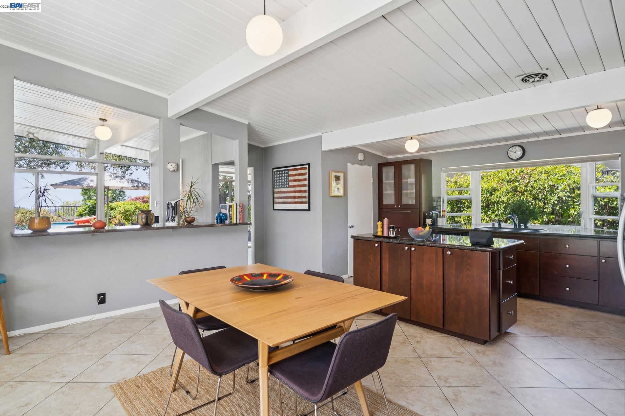 5842 Highwood Road Castro Valley, CA 94552 - Photo 23 of 93