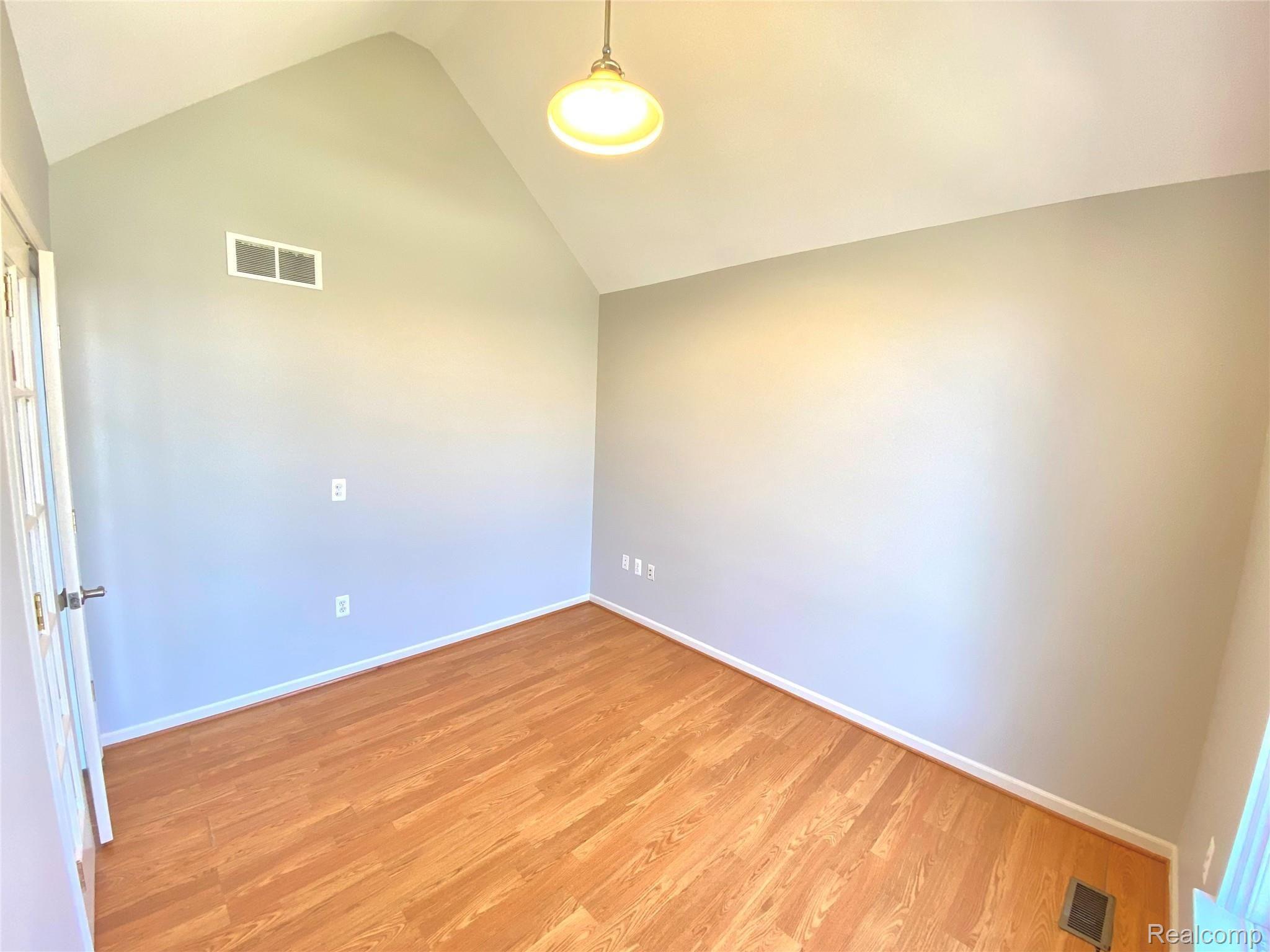 1703 Milverton Road Troy, MI 48083 - Photo 24 of 46 Den