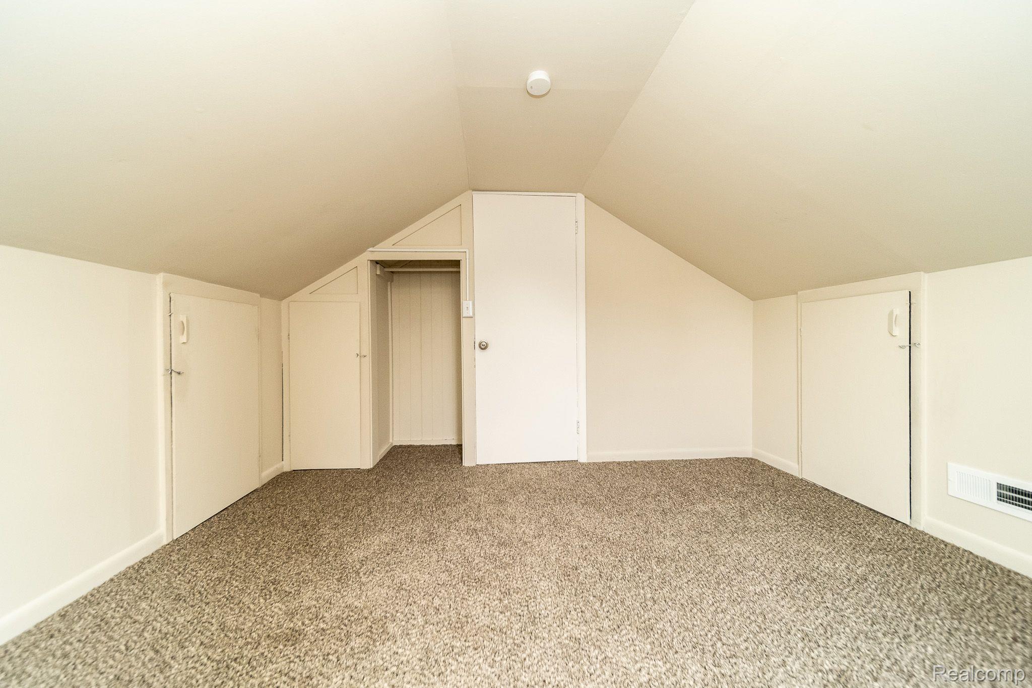 3854 Samuel Avenue Rochester, MI 48309 - Photo 45 of 54 Gallery Image 45