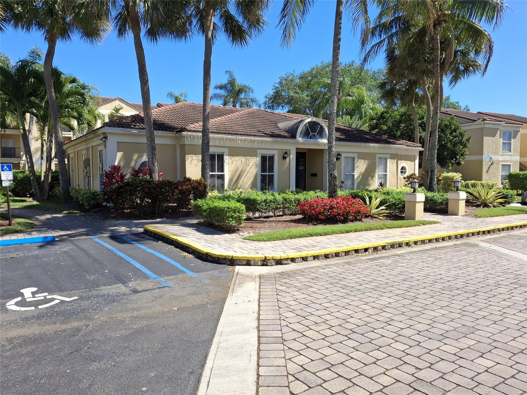 899 Riverside Drive, Unit 613 Coral Springs, FL 33071 - Photo 2 of 30 Photo 2