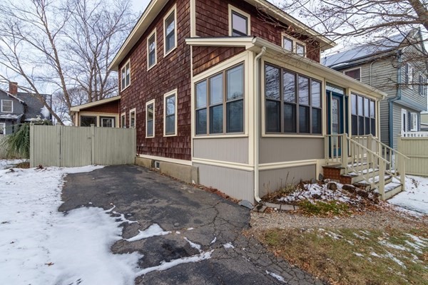 16 Bicknell Road Weymouth, MA 02191 - Photo 1 of 20 Gallery Image 1