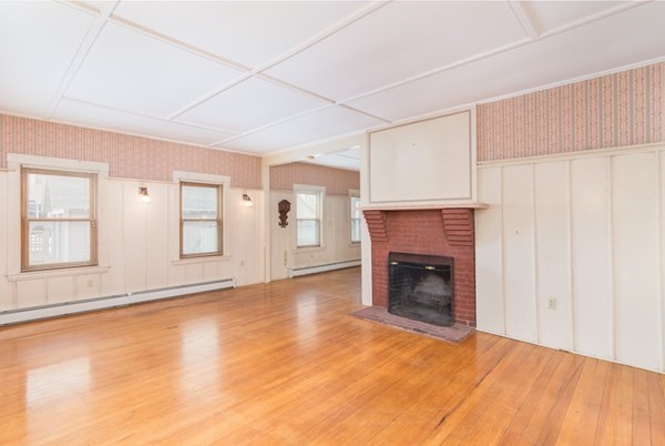 16 Bicknell Road Weymouth, MA 02191 - Photo 4 of 20 Gallery Image 4