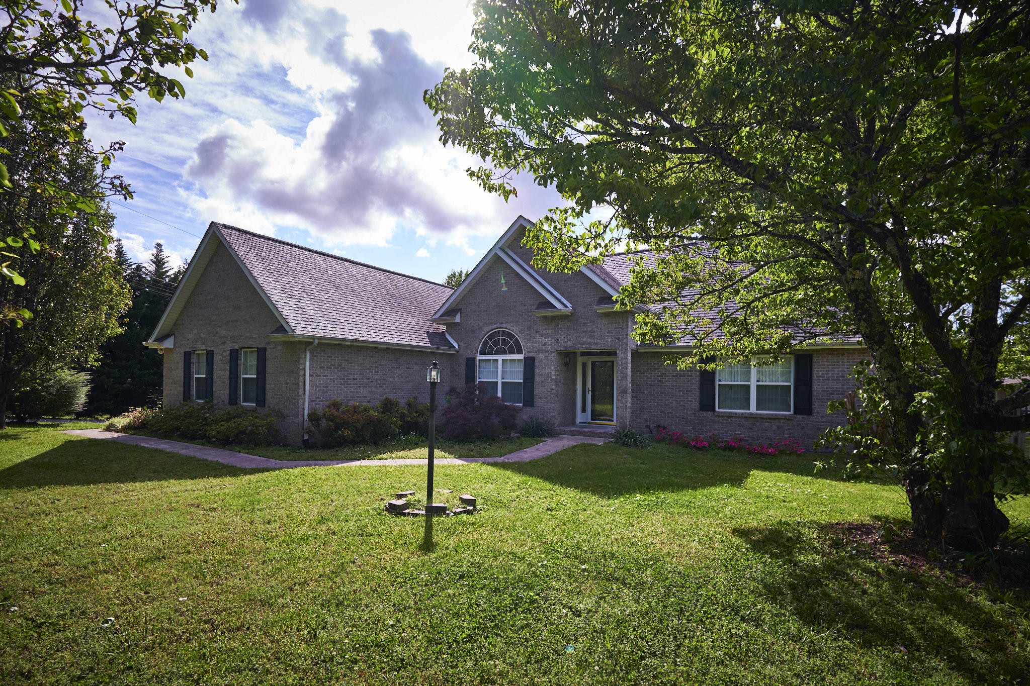 6710 Ridgeview Road Knoxville, TN 37918 - Photo 2 of 39