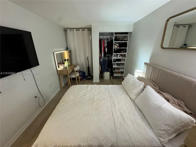 $1,300 | 13926 Southwest 65th Terrace, Unit 3, Miami, FL 33183