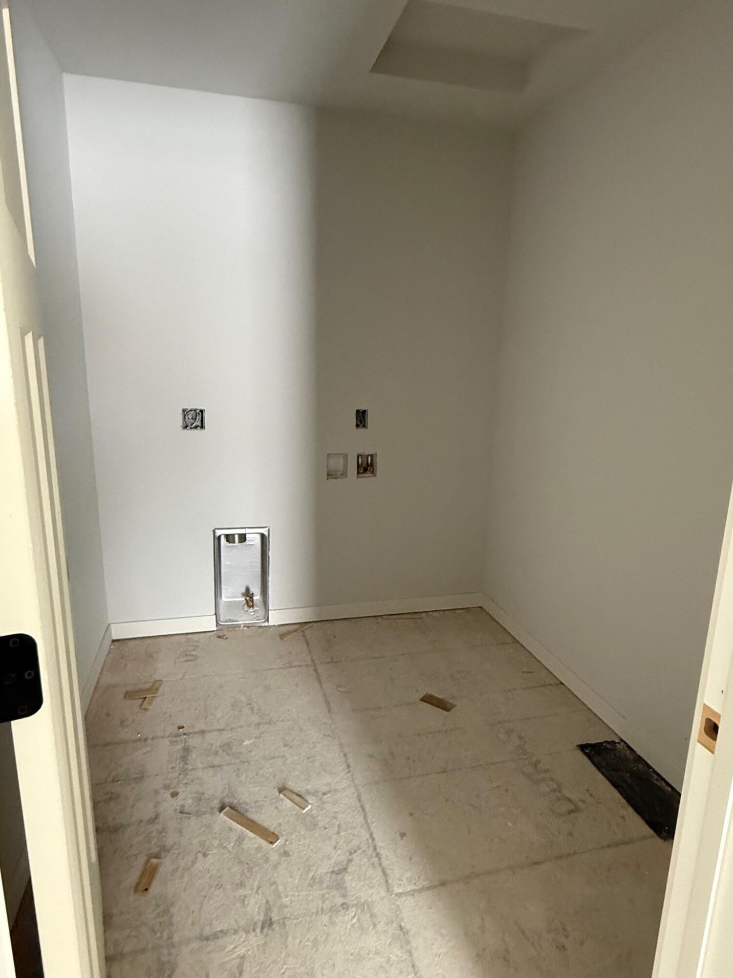 1499 Patton Drive Hartford, WI 53027 - Photo 11 of 13 8