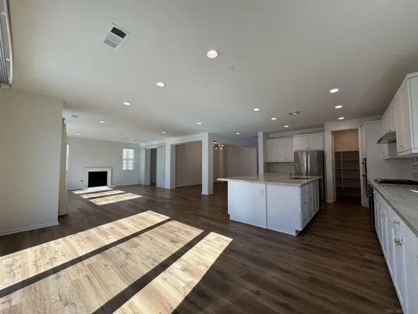 $825,000 | 38226 Old Creek Court, Murrieta, CA 92563