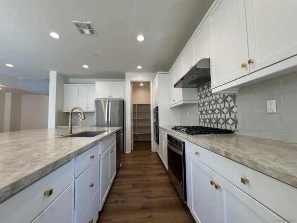 $825,000 | 38226 Old Creek Court, Murrieta, CA 92563