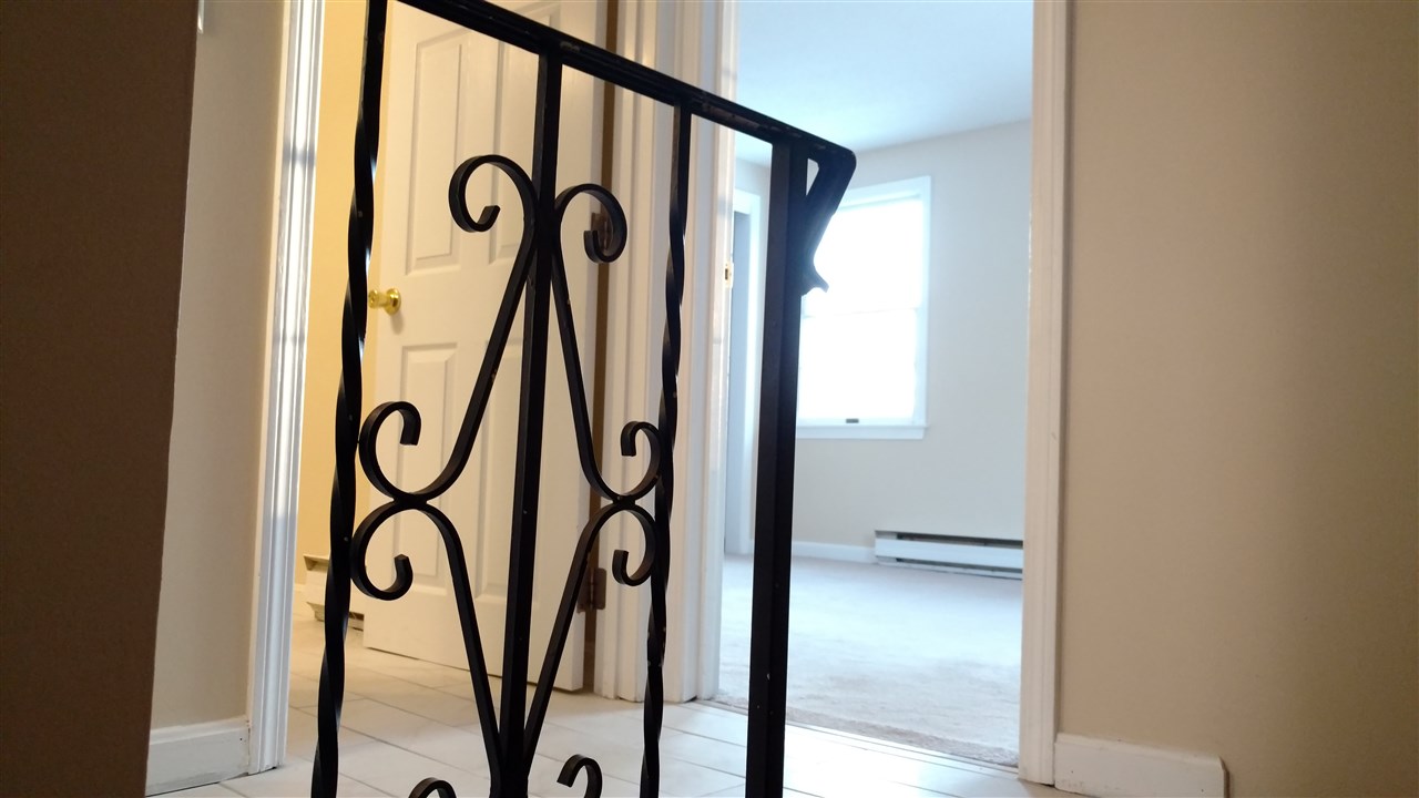 67 Tsienneto Road, Unit R Derry, NH 03038 - Photo 14 of 19