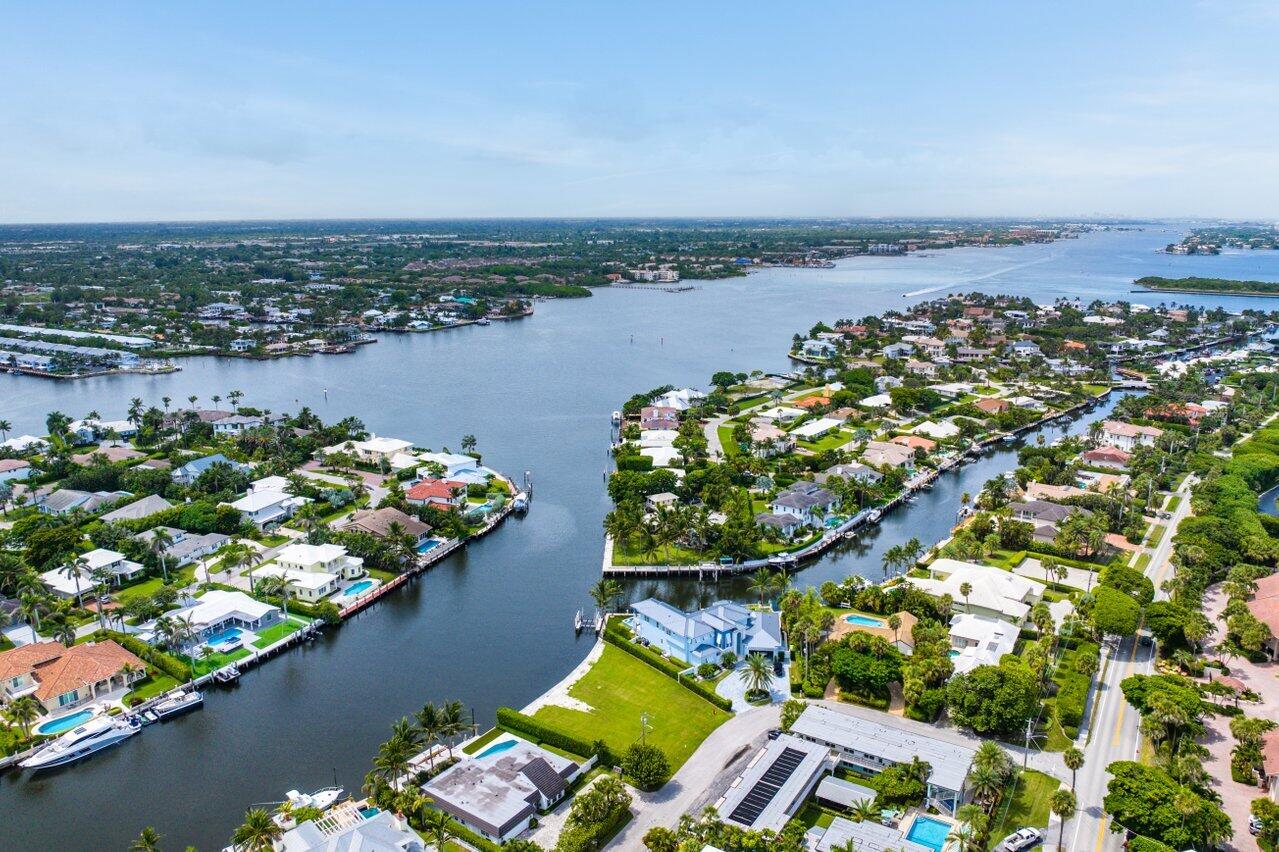 51 River Drive Ocean Ridge, FL 33435 - Photo 4 of 10 006-51RiverDrive-OceanRidge-FL-33435-SMA