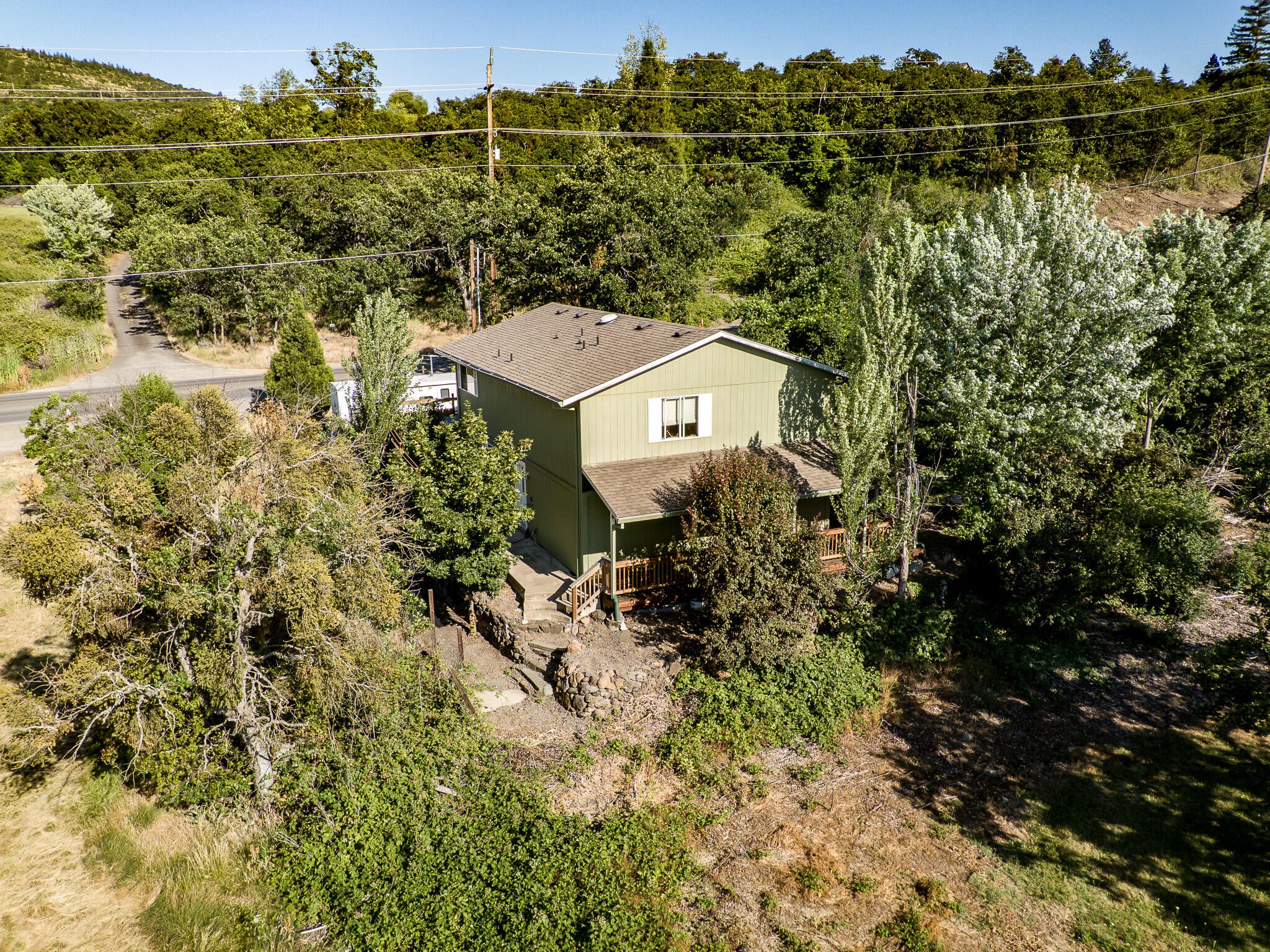 2615 North Foothill Road Medford, OR 97504 - Photo 32 of 34 MAX_0179-HDR