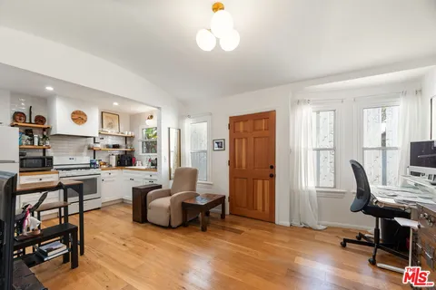 $399,000 | 5846 3/4 Willoughby Avenue, Los Angeles, CA 90038